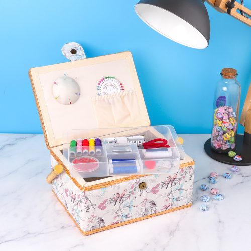 Set cutie de cusut Navaris din lemn si 36 de accesorii, 24.5 x 17.5 x 12.5 cm, 49047.02